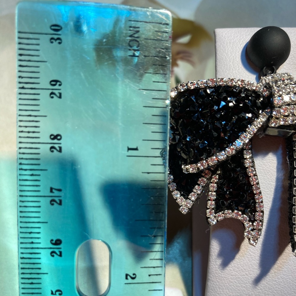 🌟 Black Rhinestone Bowknot Dangle Earrings - Picture 6 of 7